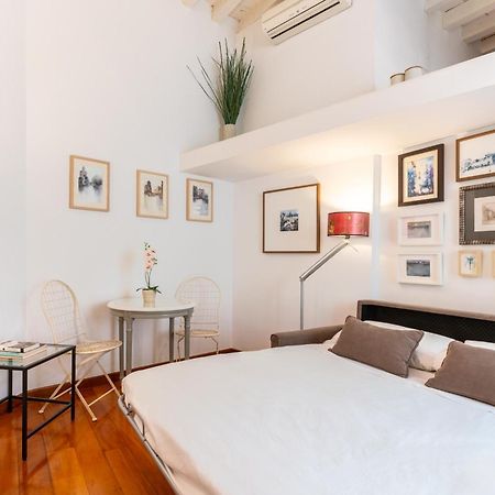 Apartamentos Rg Goyeneta Sevilla Dış mekan fotoğraf